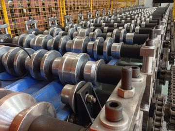 5.5KW Roofing Sheet Roll Forming Machine With 40GP Container 5 Tons