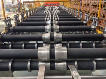 5.5KW Roofing Sheet Roll Forming Machine With 40GP Container 5 Tons