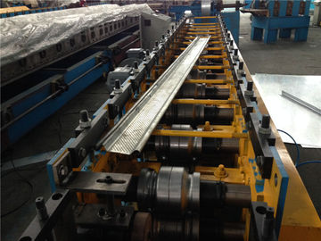 Flying Saw Cutting Door Frame Making Machine 3 Ton 15 Stations